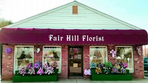 Make Merry TWR04-1 Christmas Floral Arrangement in Elkton, MD - FAIR HILL  FLORIST